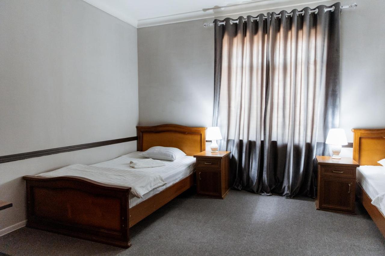 Stella Hotel Tachkent Extérieur photo